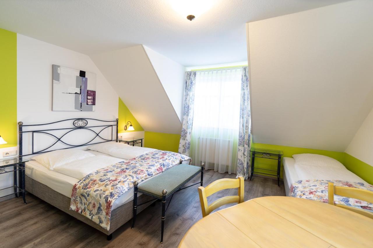 Hotel Gasthof Roessle Weingarten  Eksteriør billede